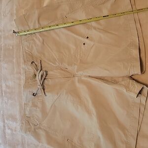 SZ small lt weight Columbia shorts